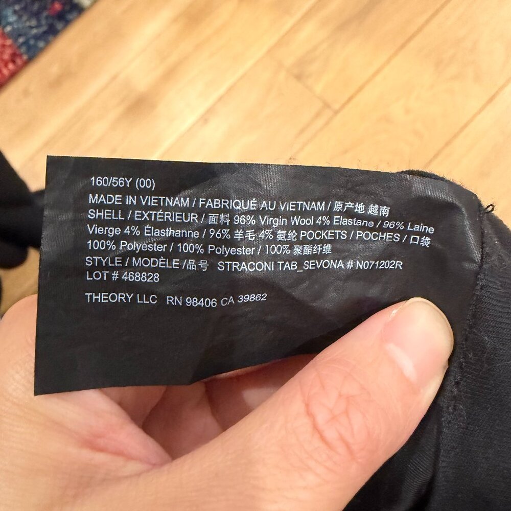 Theory Classic Ankle Dress Pants – Women’s Size 00 Black (RN 98406)